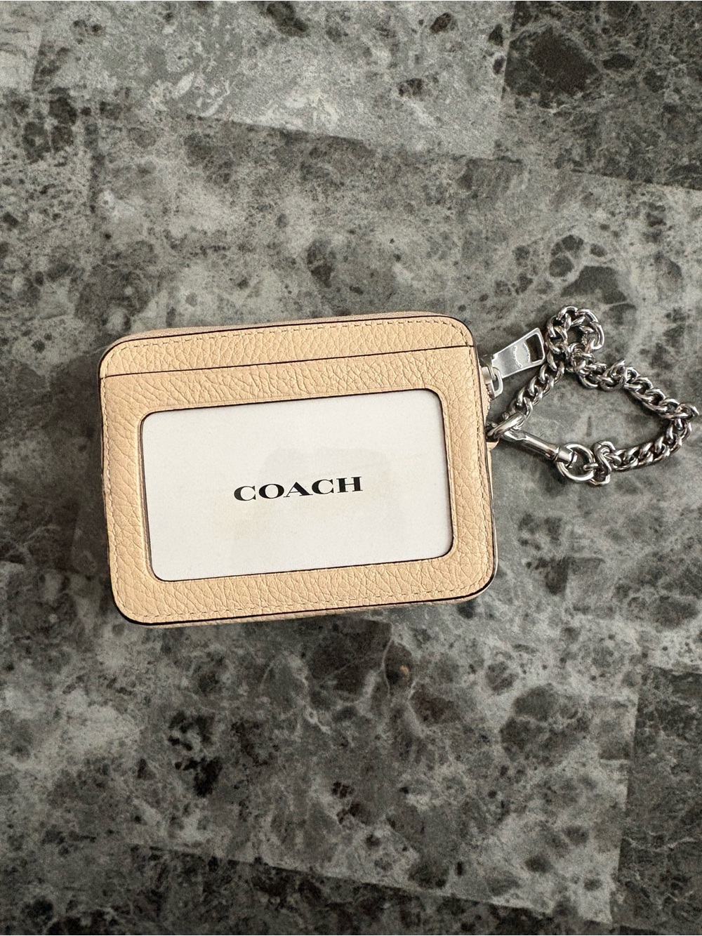 NWT COACH Pebbled Leather ID Holder Card Case in Ivory with Chain